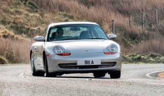 Porsche 911 Carrera (996) – front