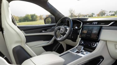 Jaguar F-Pace SVR 2021 interior