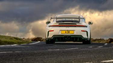 Porsche GT3s 996 v 992