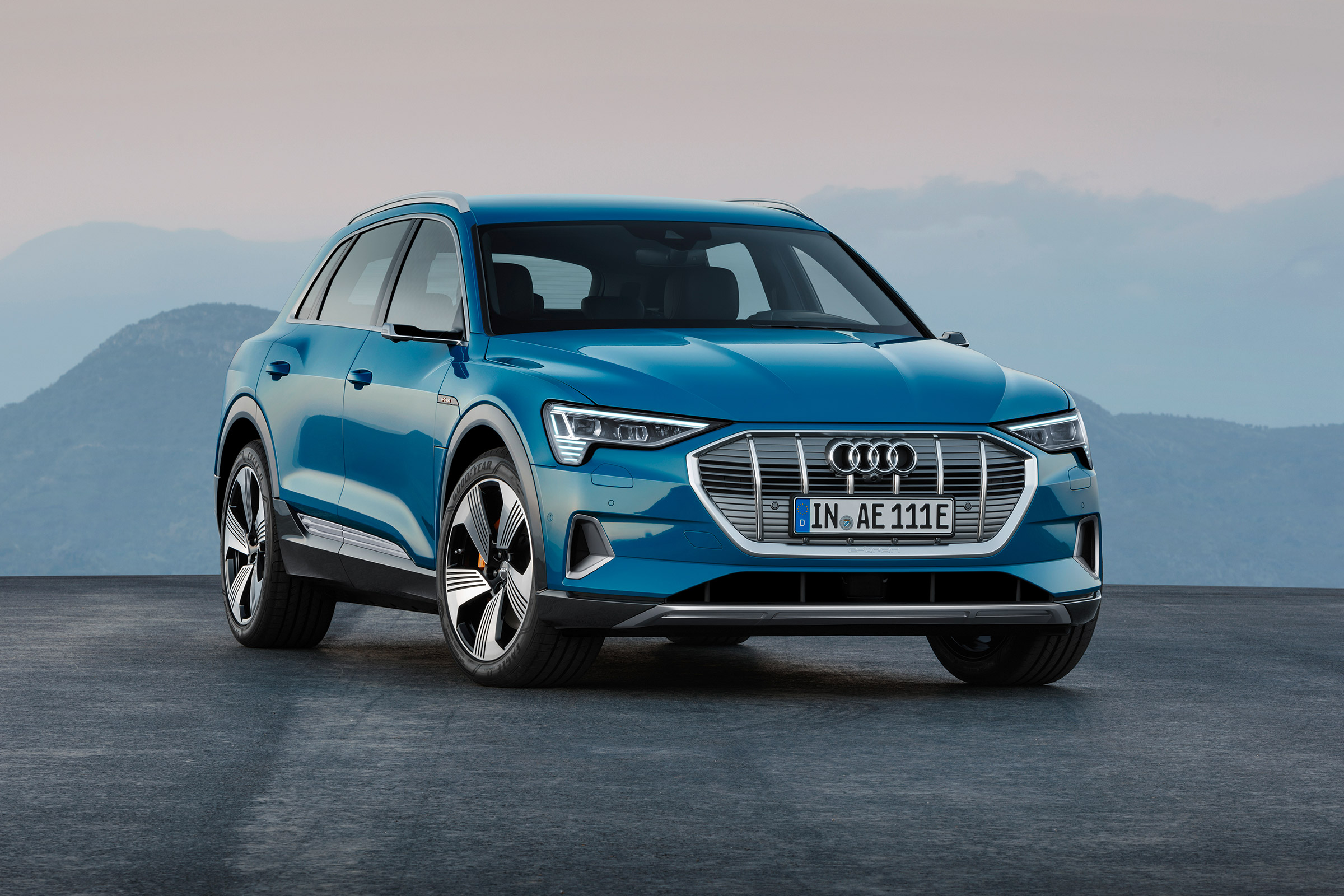 audi e tron suv cost