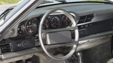 Porsche 959 - Interior