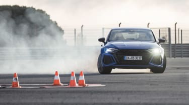 Audi RS3 Performance – front action