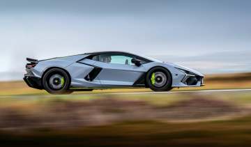 Lamborghini Revuelto