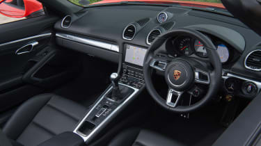 Porsche 718 Boxster S – interior
