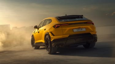 Lamborghini Urus Performante – yellow rear