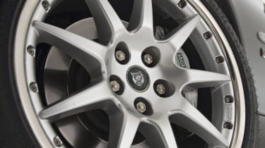 Jaguar XKR wheel