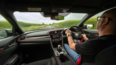 Honda Civic Type R Sport Line – interior driving