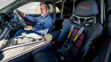 Porsche 911 GT3 RS Manthey Racing – interior
