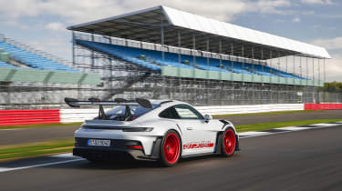 Porsche 911 GT3 RS 2022 – rear tracking 