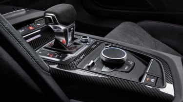 Audi R8 V10 GT RWD – dash