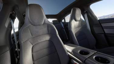 Porsche Taycan facelift – seats