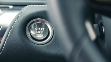 Lexus LC cabrio 22 – button