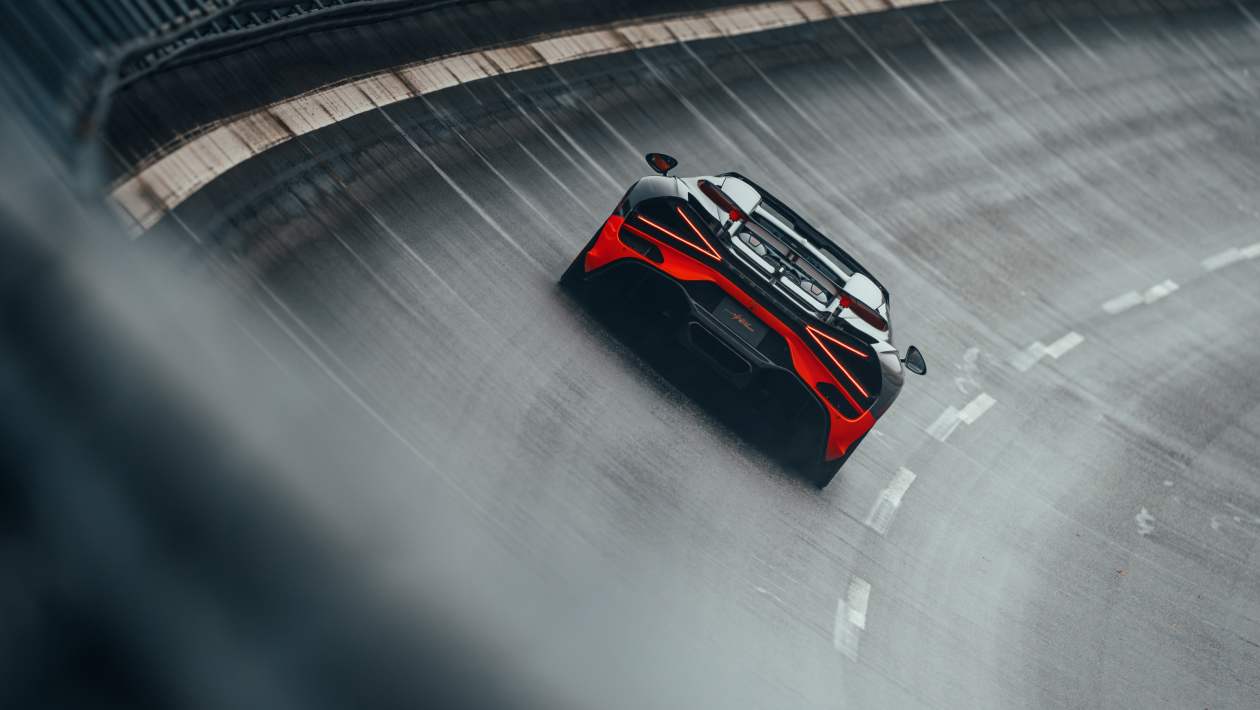 Bugatti%20Mistral%20World%20Record%20Car%20-15.jpg
