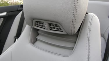 Mercedes E-Class Cabrio air scarf