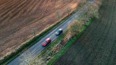 Volkswagen Golf GTI Clubsport v Cupra Leon 300 