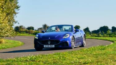 Aston Martin DB12 Volante v Maserati GranCabrio