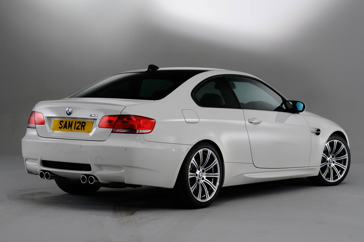 M 3 s. BMW m3 е90. BMW 3 e90 Coupe. BMW e90 купе. BMW m3 e90 купе.