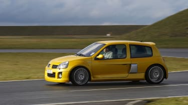 Renaultsport Clio V6 255 spin