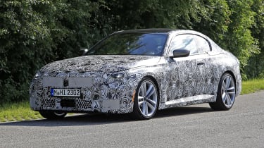 2021 BMW 2-series set 2 spy – front quarter