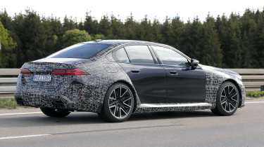 BMW M5 spy shots – rear