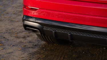 Audi Q8 – exhaust