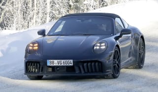 Porsche 911 (992.2) Targa – front