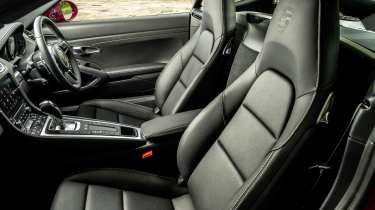 Porsche Cayman Style Edition interior