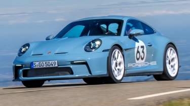 Porsche 911 S/T front