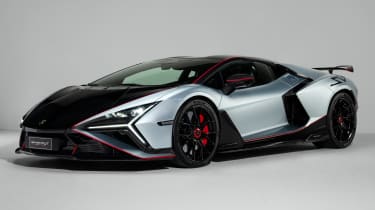 Lamborghini Revuelto SV