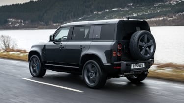 Land Rover Defender V8
