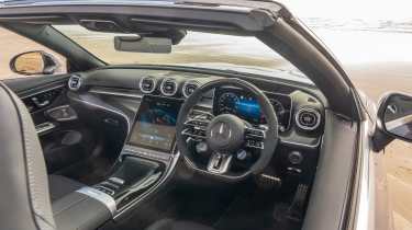 Mercedes-AMG CLE 53 Cabriolet – interior
