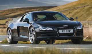 Audi R8 V8