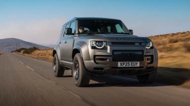 Land Rover Defender Octa front