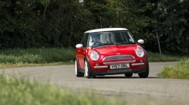 Mini Cooper (R50) – front