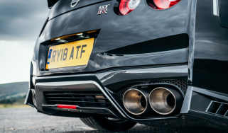 Nissan GT-R