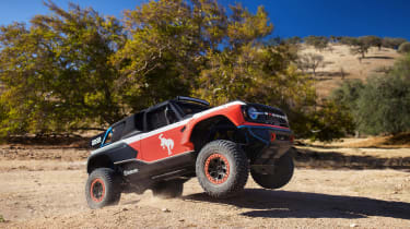 Ford Bronco DR – jump