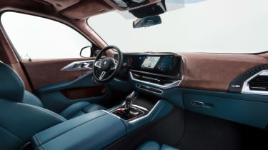 BMW XM – cabin