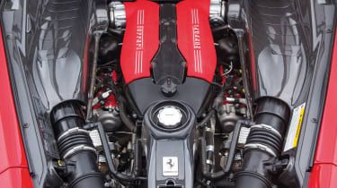 Ferrari 488 GTB engine