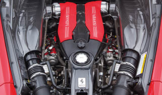 Ferrari 488 GTB engine
