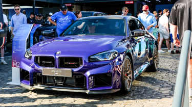 M2 CS front