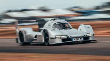 Porsche 963 RSP review front