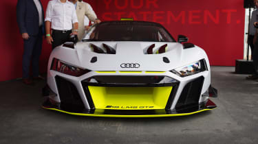 Audi R8 LMS GT2 front