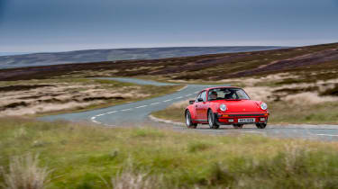 911 Turbos feature – 930 action