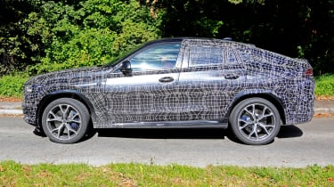 2019 BMW X6 prototype - side