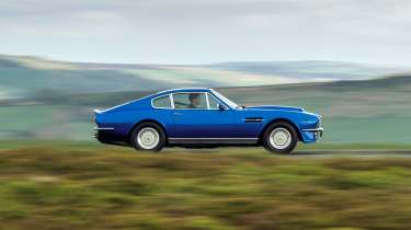 Aston Martin V8 Vantage (1977)