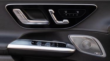 Mercedes-AMG EQE53 – door card
