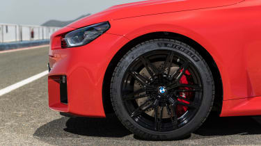 2022 BMW M2 – front wheel