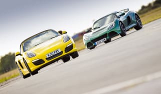 eCoty Porsche Boxster S vs Lotus Exige S video