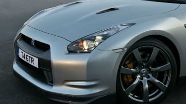 Nissan GT-R