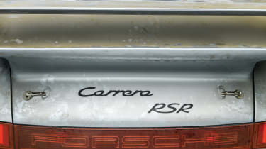 Porsche 911 Carrera RSR - rear badging
